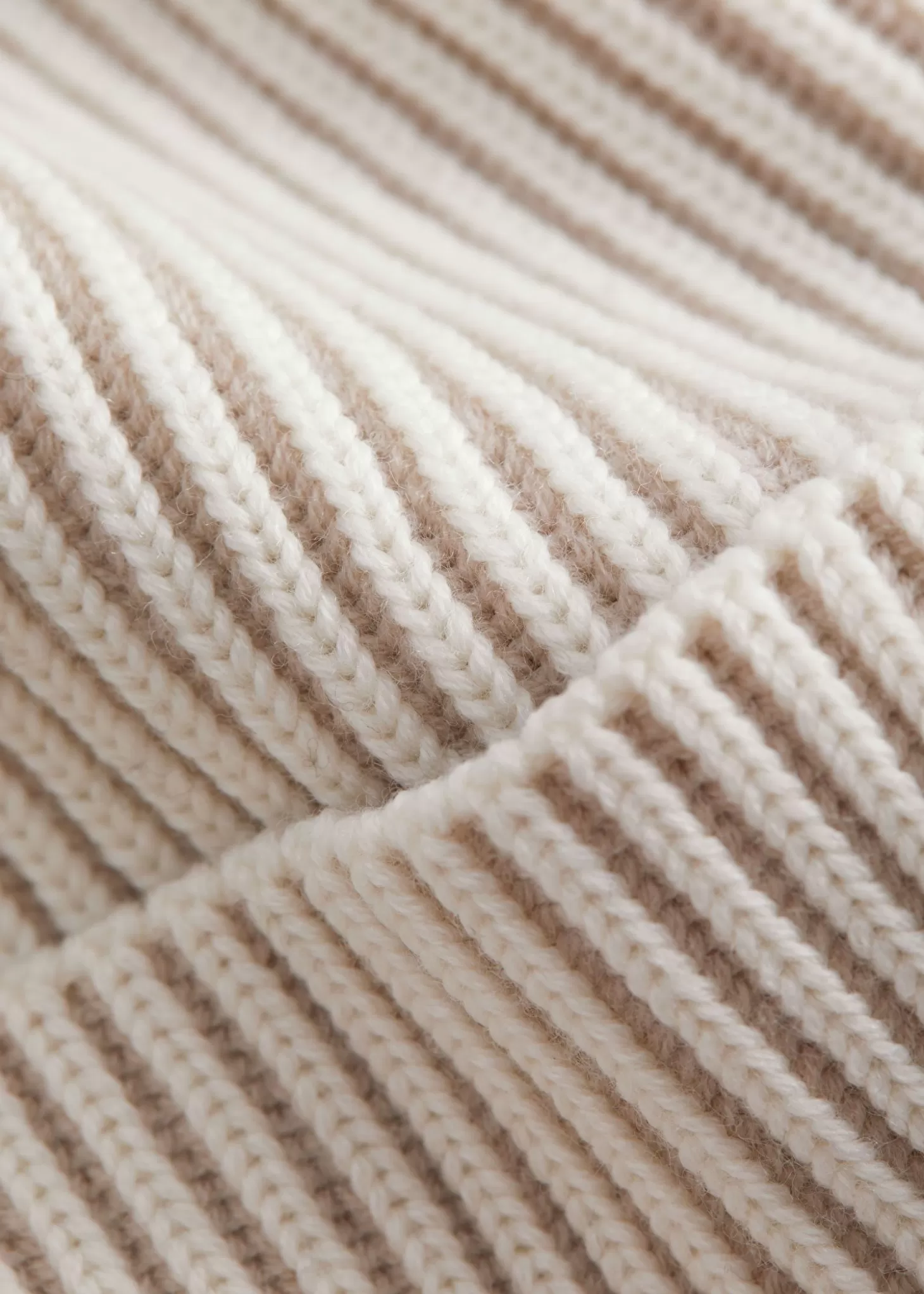Hodeplagg*& Other Stories Ribbete Ulllue Hvit/Beige